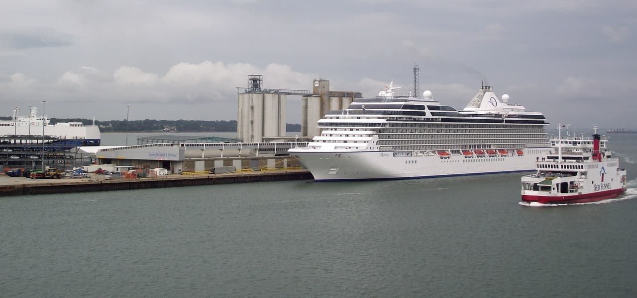 QEII Cruise Terminal — Southampton cruise terminal transfers
